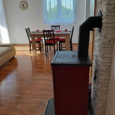 Apartman Igy Vinkuran Exterior foto