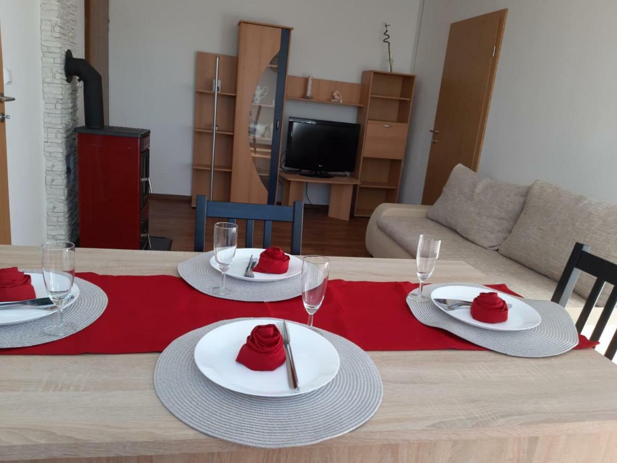 Apartman Igy Vinkuran Exterior foto
