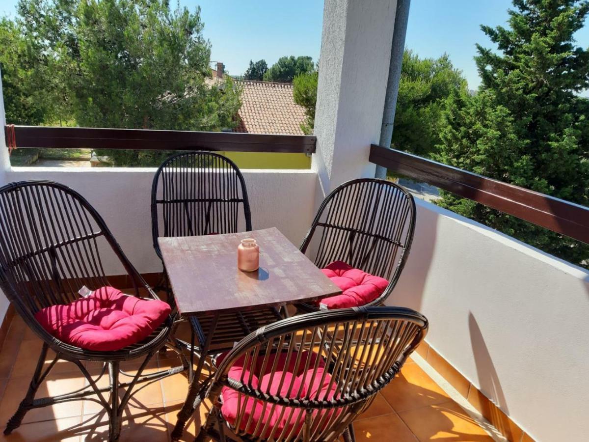 Apartman Igy Vinkuran Exterior foto