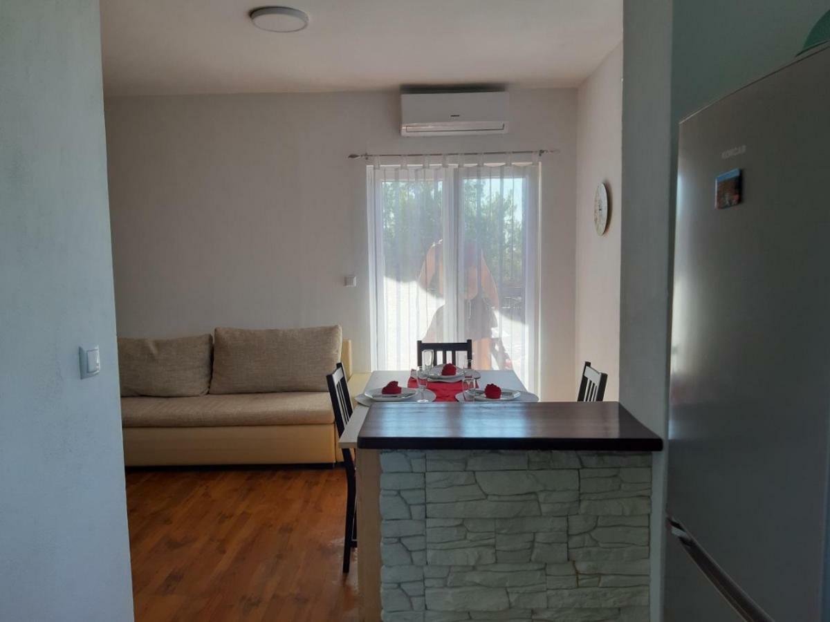 Apartman Igy Vinkuran Exterior foto